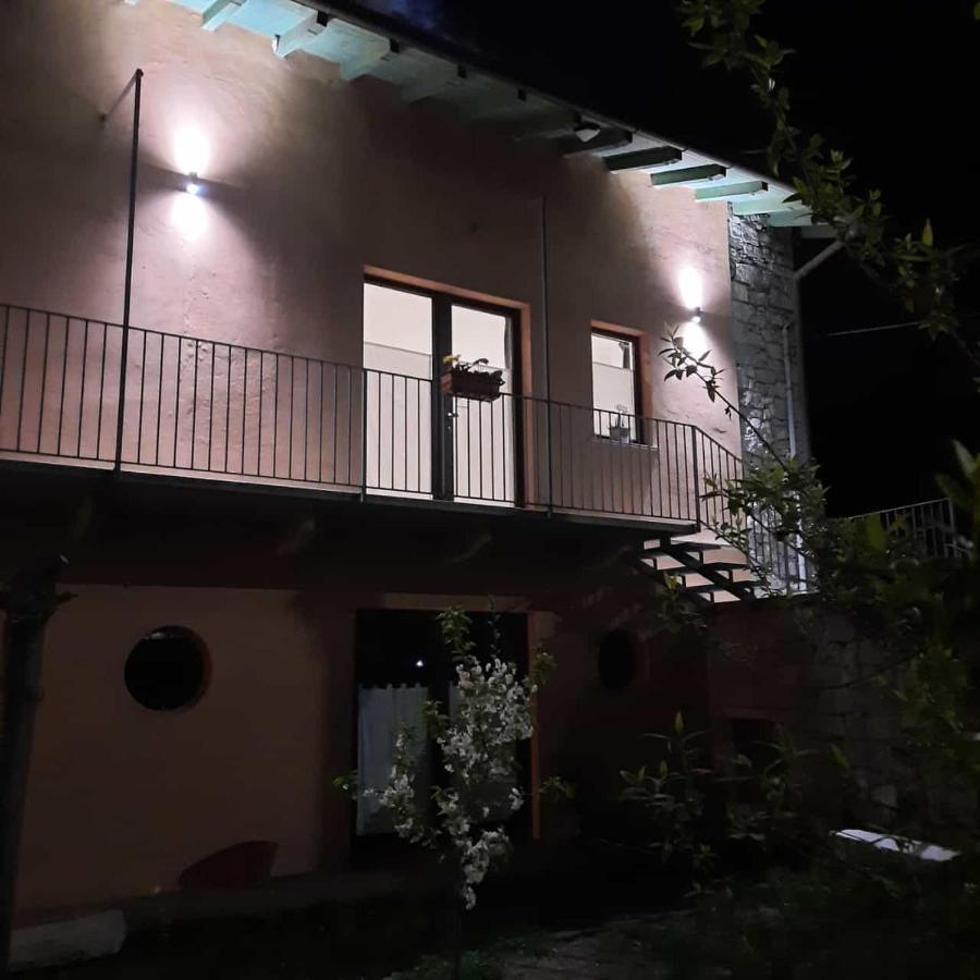 Il Sole Di Simona - Il Prato Apartment Omegna Bagian luar foto
